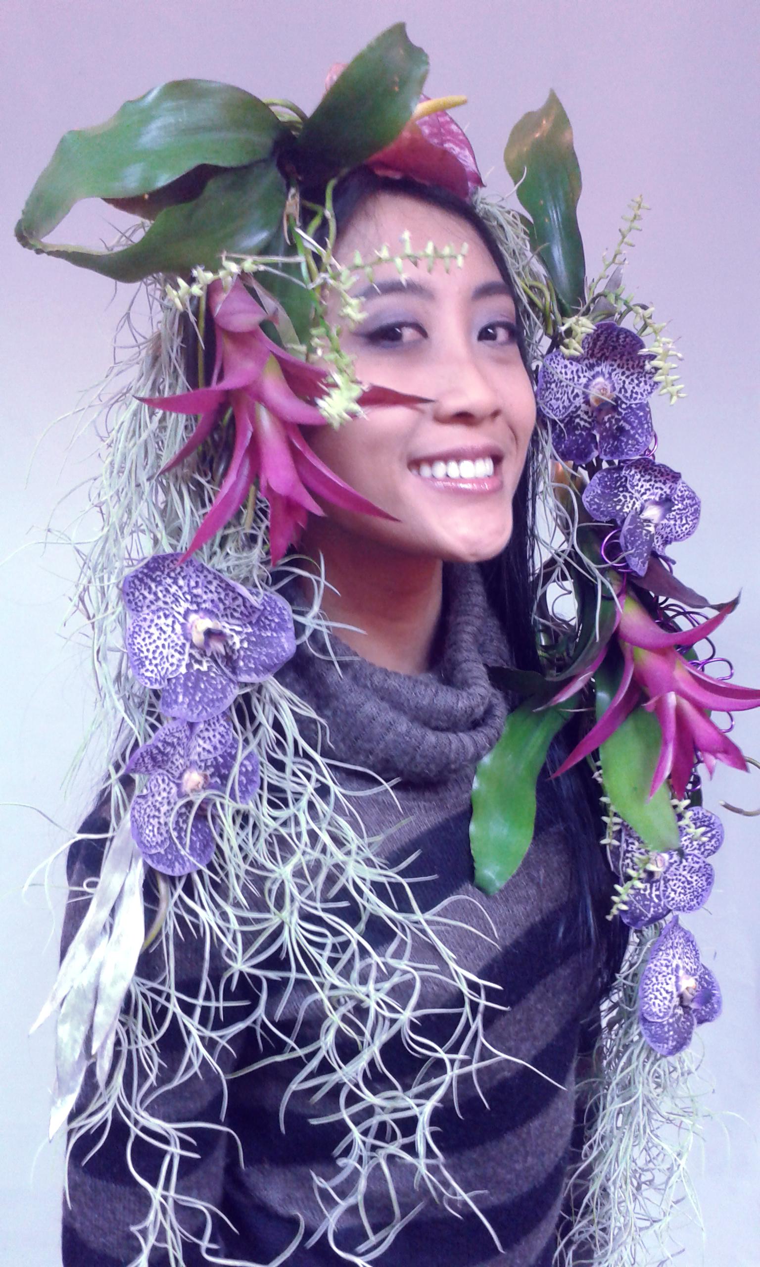 student Ratna body floral decoration