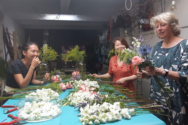 handtied bouquet training